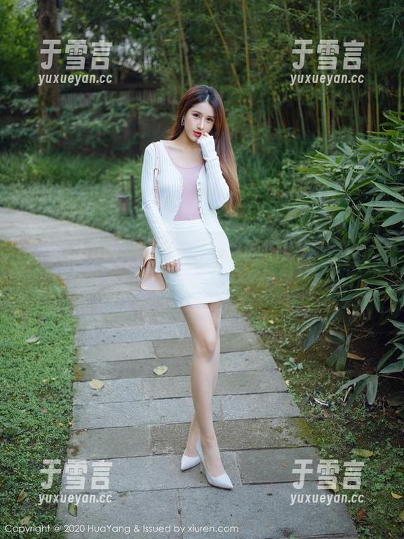 花漾show - 周大萌妹妹精选：萌态十足，拍照技艺了得