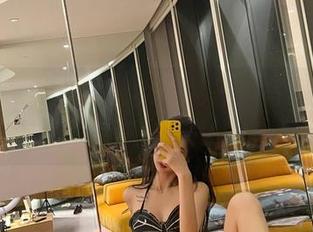 微密圈 – 黑丝、修女与葛征：写真中的不冻人冰尻