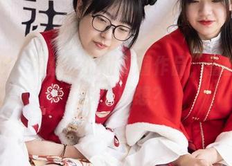 袜啵啵 – 网盘里的甜甜圈作品，蕾丝编织了多少遐想？