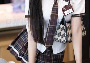 语画界 – 只想悄悄下载楚恬Olivia学姐的全套，超想的