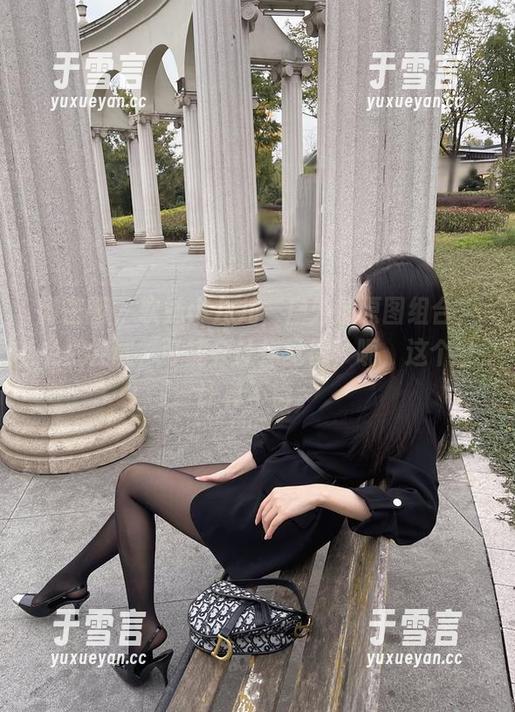微密圈 - 软妹小九九，户外加原图组合，免费尝试，可能会让你觉得，呃，这个设计真不错。