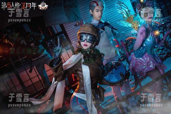 露儿大魔王来了，揭秘间谍过家家的图册合集，潜行在沙发后面的小趣味！