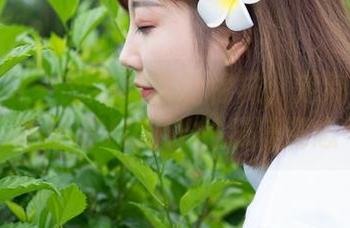 魅妍社 – 一双不寻常的棉袜：定制写真中陈雅漫VICKY的踌躇满志