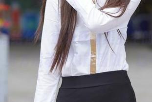 魔镜街拍给你，运动系甜美女生的精选套图，努力运动中也能盛放，超可！