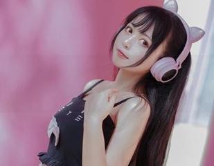 天堂的开关：黑猫猫ovo与蔷薇的包围，免费原图在这里，感觉像是不小心闯入了哪个梦！